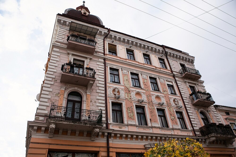 Kamienica Siemensa w Łodzi zyskuje blask! Rusztowania znikną już tej jesieni!