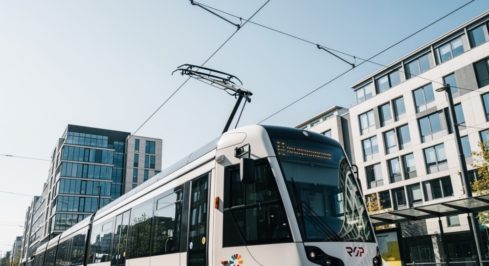 Tramwaje w Łodzi zderzyły się w centrum! Utrudnienia w komunikacji