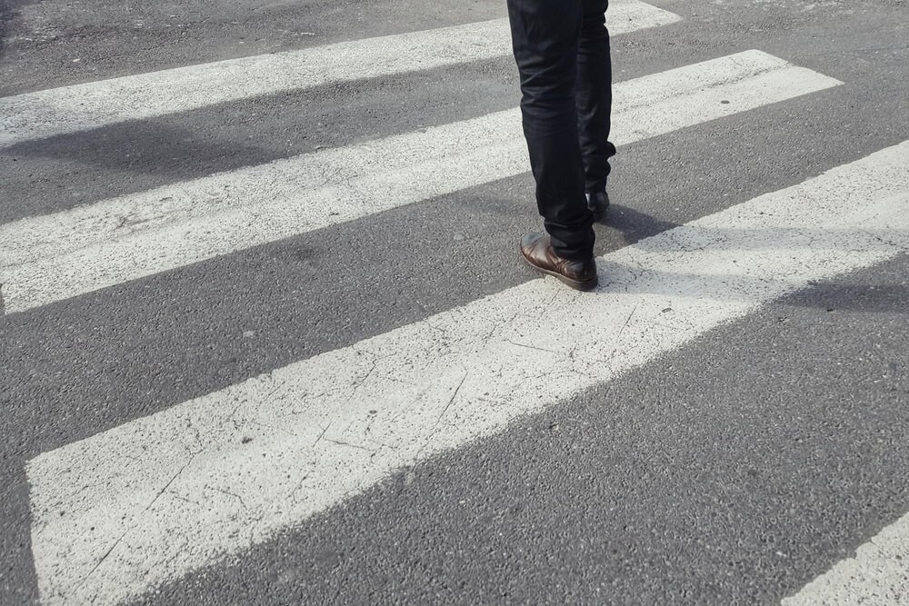 Bezpieczne drogi w obliczu tragicznych wypadków: Czas na zmiany!