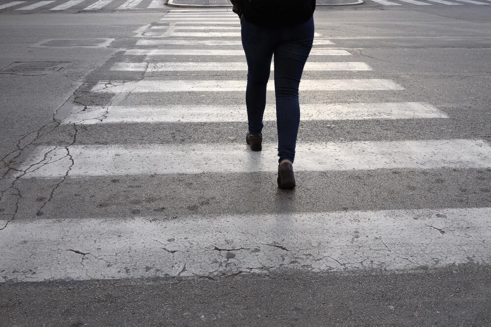 Bezpieczne drogi w obliczu tragicznych wypadków: Czas na zmiany!