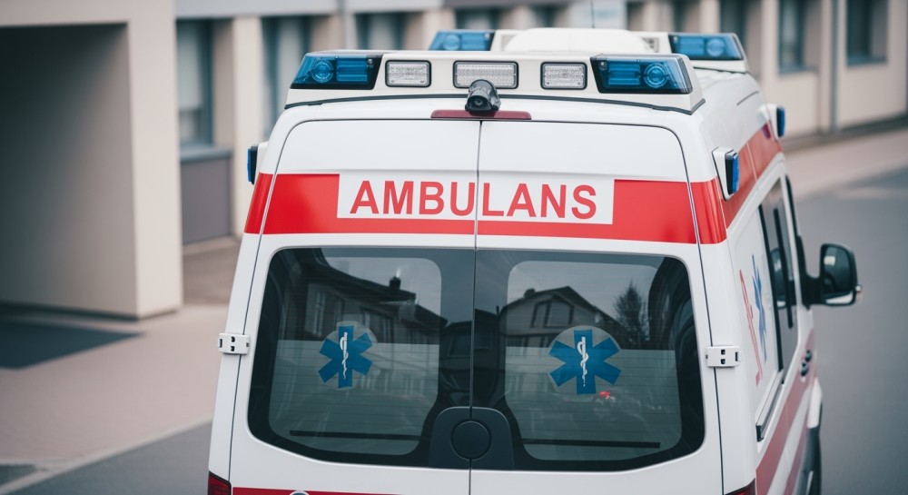 Bezpieczniejszy Tuszyn: Nowoczesny defibrylator AED w hali sportowej