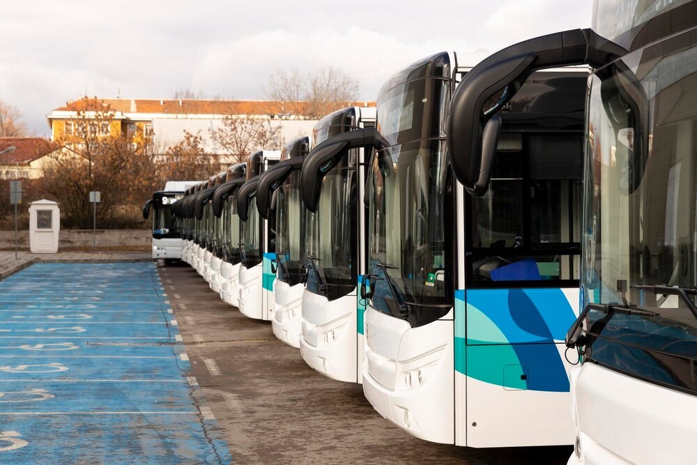 Zarobki i ścieżka kariery kierowców miejskich autobusów w Łodzi