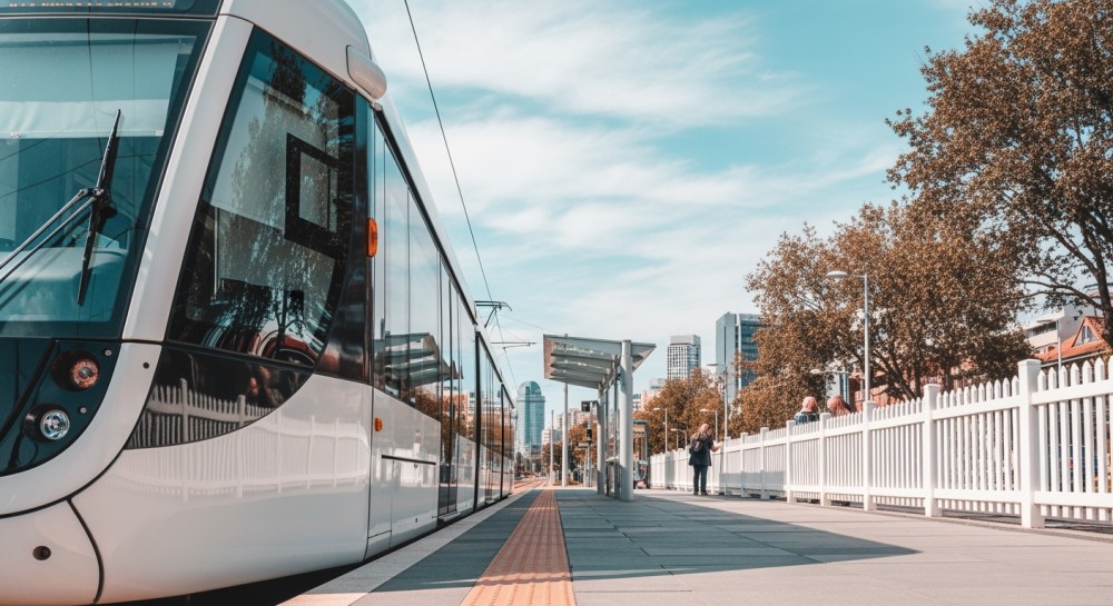 Rewitalizacja torów tramwajowych na Placu Niepodległości: Kiedy powrócą tramwaje?