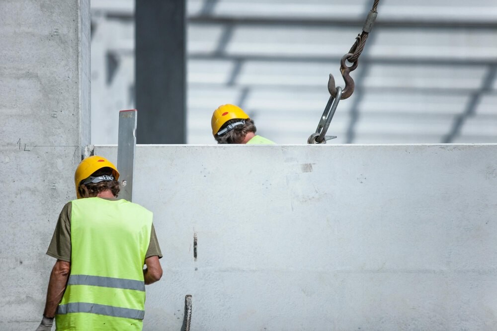 Nowoczesne mieszkania przy Młynarskiej: Jak przebiega dynamiczna budowa?