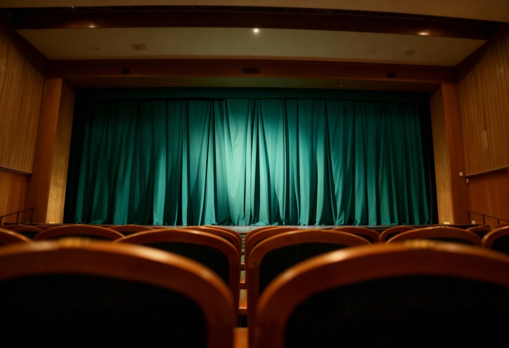 Łódź: Młodzi Artyści Kształtują Przyszłość Teatru i Filmu w Polsce