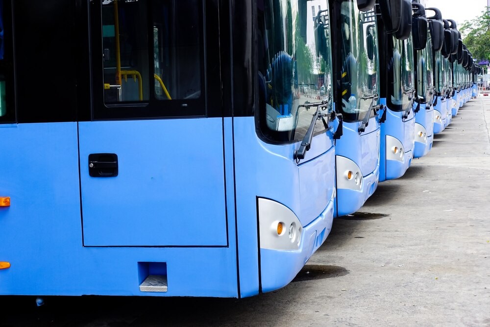 Nowe autobusy dla młodzieży w Łódzkiem – komfort i bezpieczeństwo w edukacji!