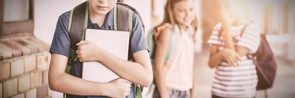 Bezpieczeństwo na pierwszym miejscu: Kwiecień pełen edukacyjnych inicjatyw dla dzieci i młodzieży