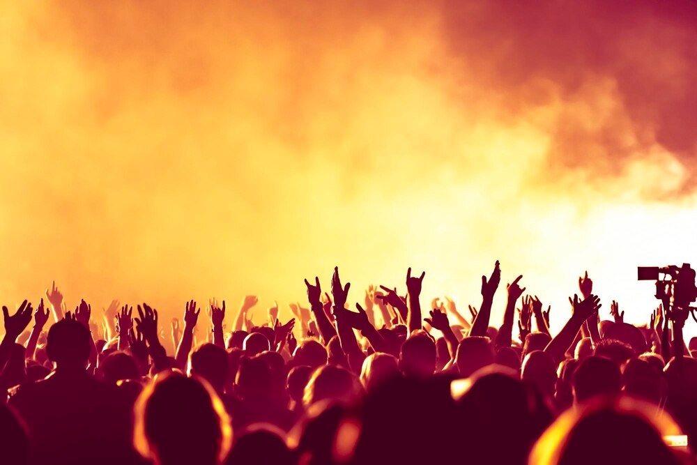 Latynoska Fiesta na Piotrkowskiej – Łódź tańczy w rytm salsy!