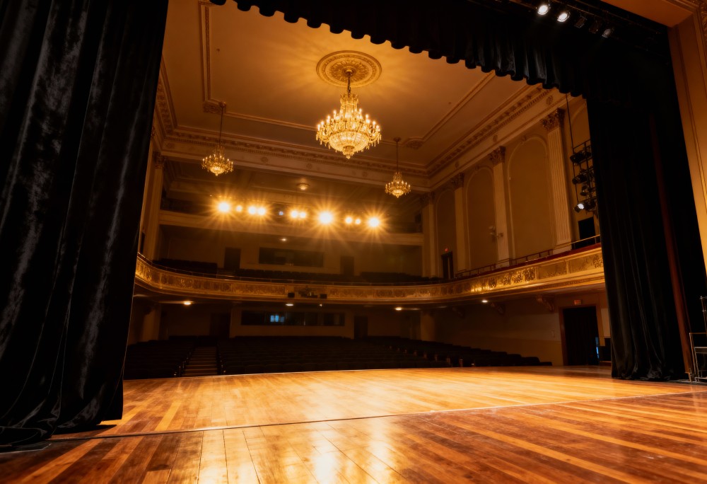 Zamknięcie Teatru Kamila Maćkowiaka: Koniec pewnej ery w Łodzi